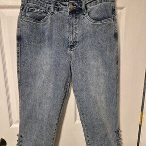 FDJ  Cropped Jeans - Size 12.